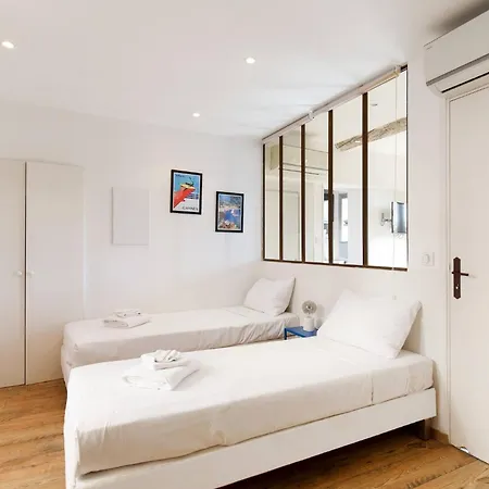 Orient Ecrin Moderne ,tout Confort, 300 M Croisette *